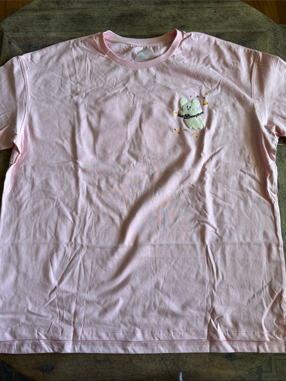 Disney Parks Women’s Medium Pink Short Sleeve Tee Halloween Ghost Graphic NWT